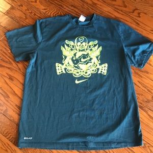NWOT Men’s 2 XL Nike Soccer / Futbol Green T Shirt